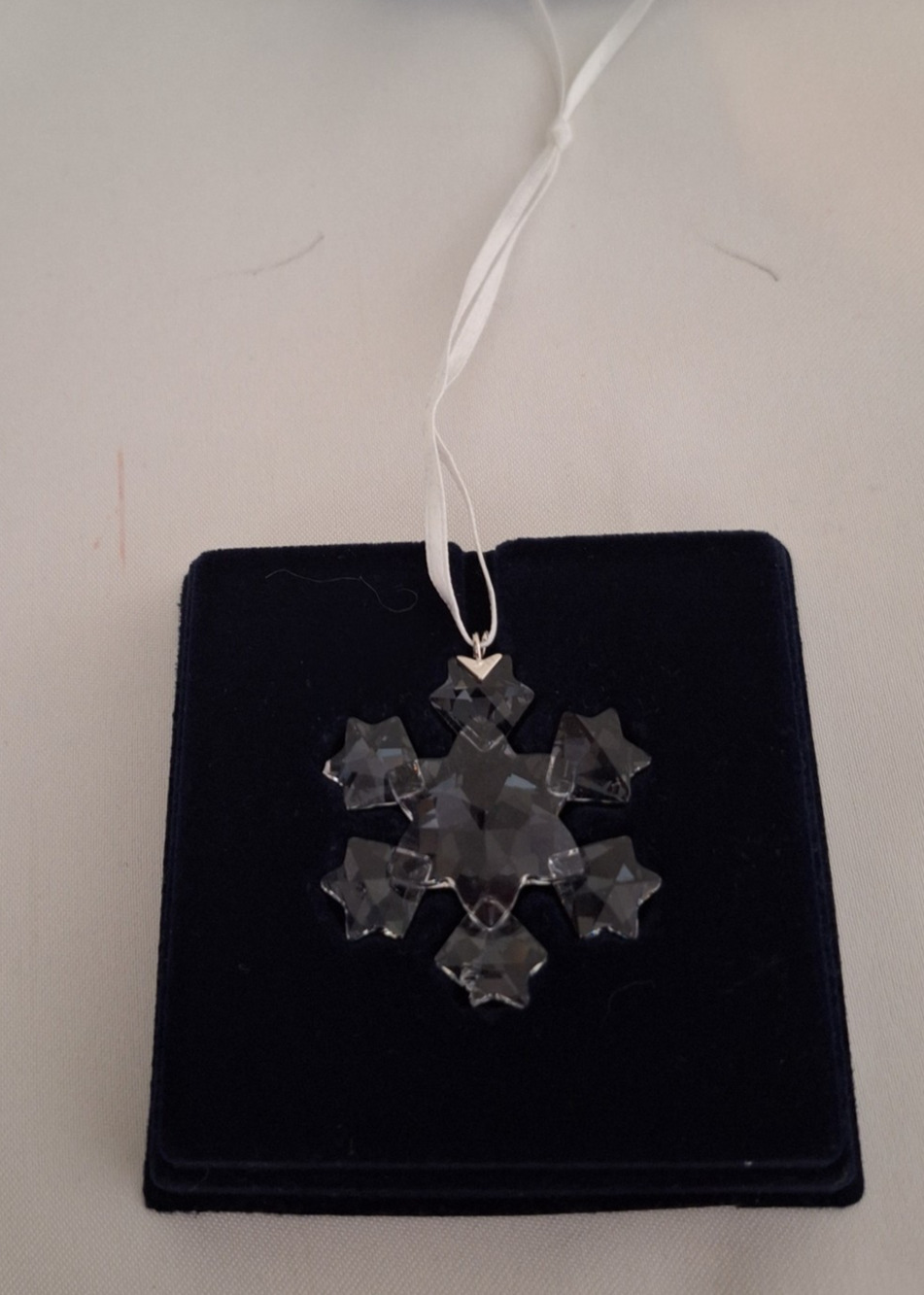 Swarovski Crystal 2010 Little Snowflake Christmas Ornament 1041314 w/Box